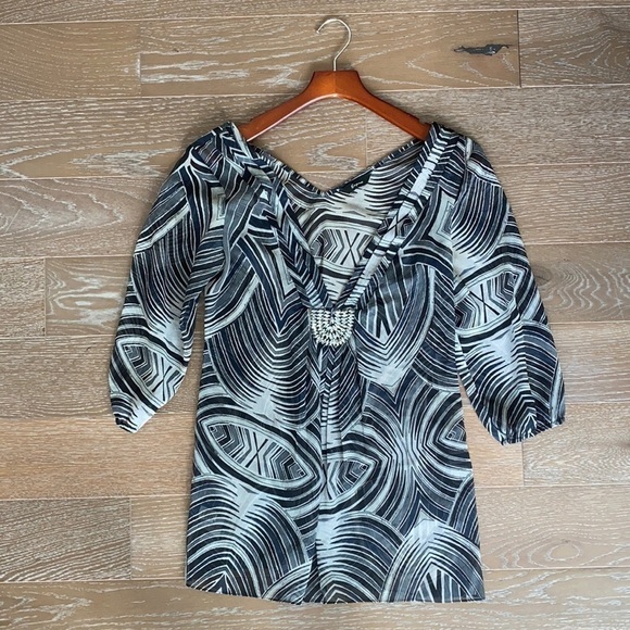Express Patterned Tunic Top | M - Picture 1 of 6
